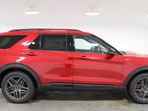 New 2026 Ford Explorer ST-Line image 10