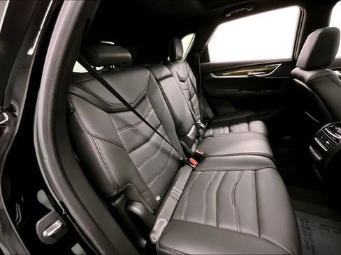 Used 2019 Cadillac XT5 Platinum AWD/4WD image 26