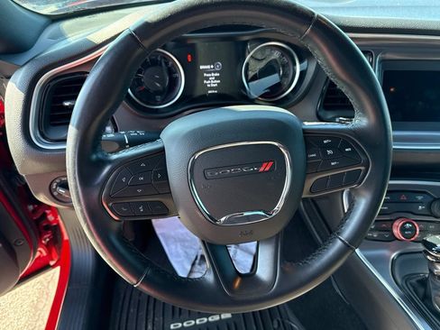 Used 2021 Dodge Challenger SXT RWD image 12