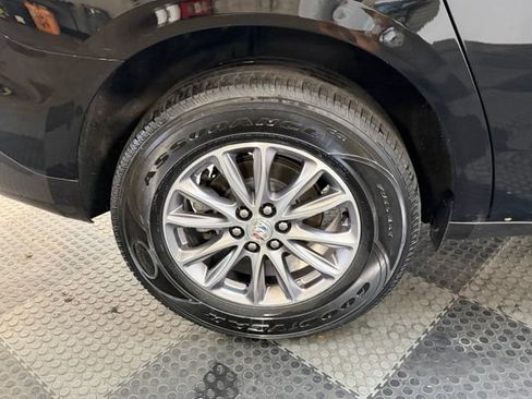 Used 2023 Buick Enclave Essence AWD/4WD image 12