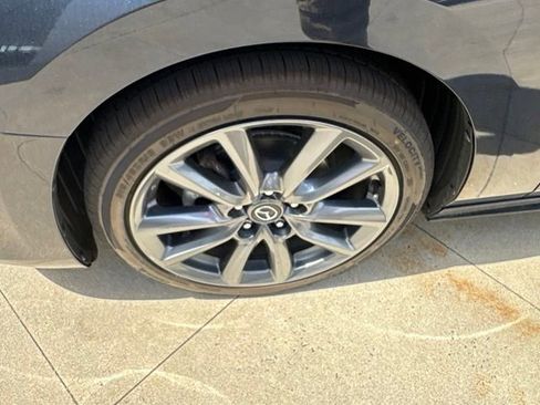 Used 2023 MAZDA MAZDA3 s FWD image 10