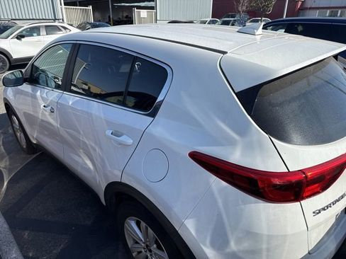 Used 2019 Kia Sportage LX image 7