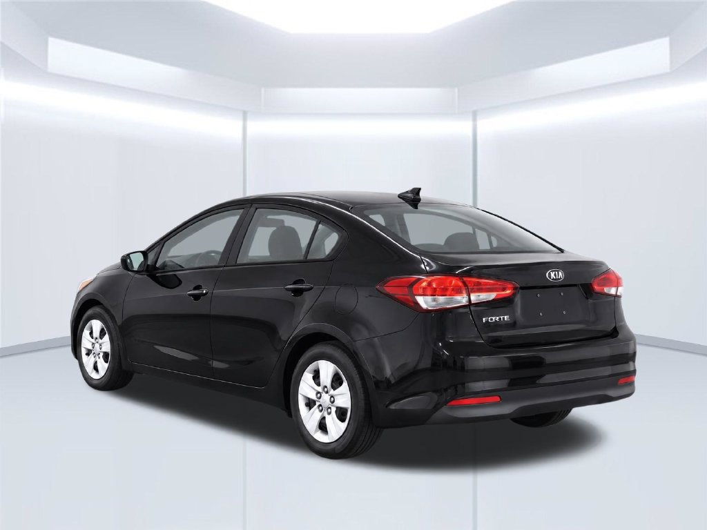 Used 2018 Kia Forte LX FWD image 5