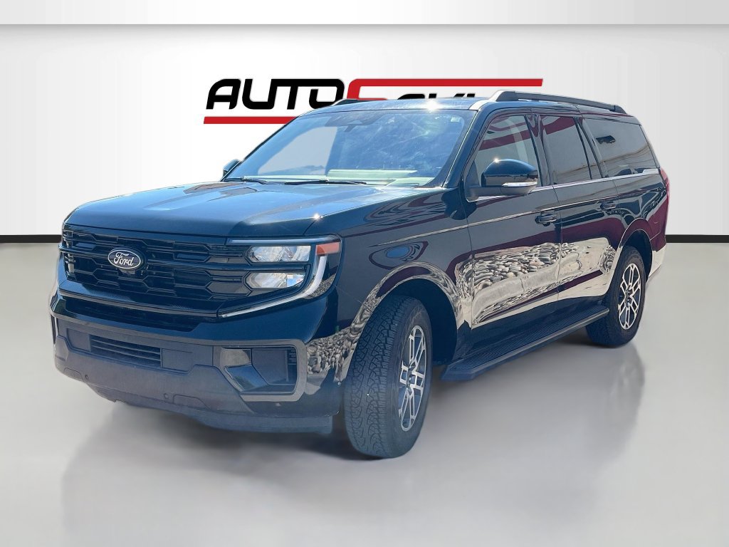 Used 2025 Ford Expedition Max Active AWD/4WD image 4