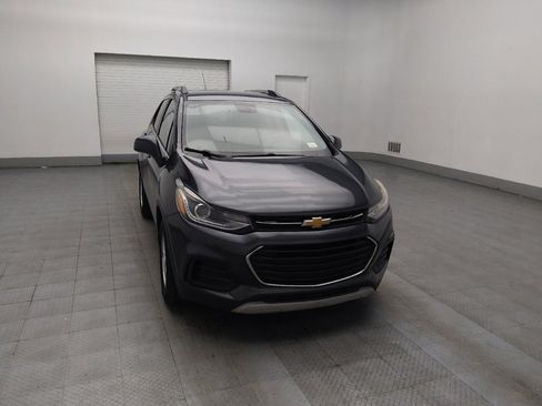 Used 2018 Chevrolet Trax LT w/ LT Convenience Package image 14