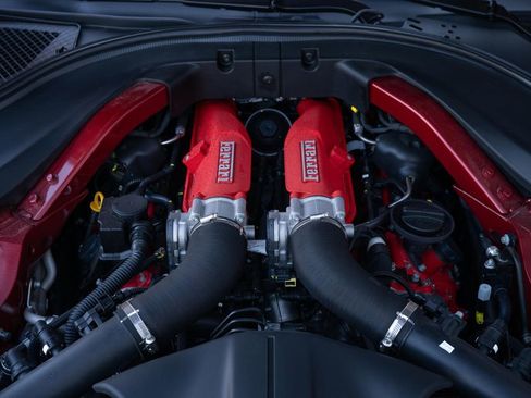 Used 2024 Ferrari Roma image 12