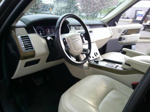 Used 2018 Land Rover Range Rover HSE AWD/4WD image 39