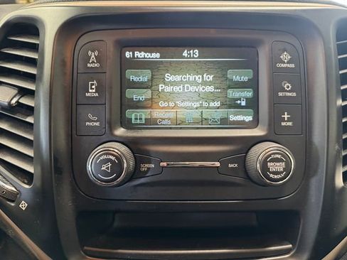 Used 2017 Jeep Cherokee Sport image 18