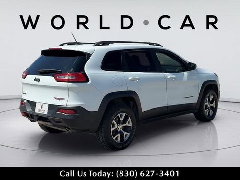 Used 2014 Jeep Cherokee Trailhawk w/ Leather Interior Group AWD/4WD image 15