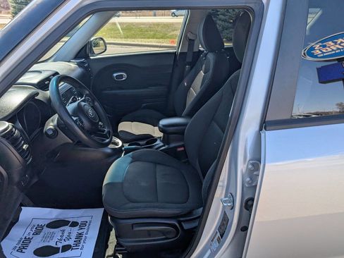 Used 2016 Kia Soul w/ Convenience Package image 15