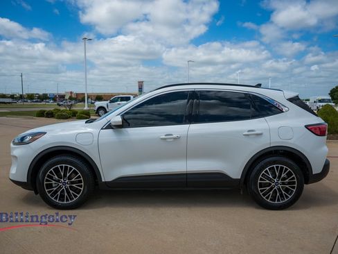 Used 2022 Ford Escape SEL w/ Technology Package FWD image 4