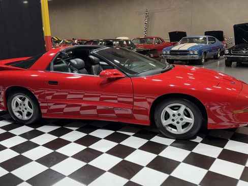 Used 1995 Pontiac Firebird Trans Am image 4
