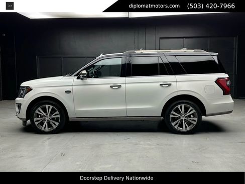Used 2021 Ford Expedition King Ranch image 3