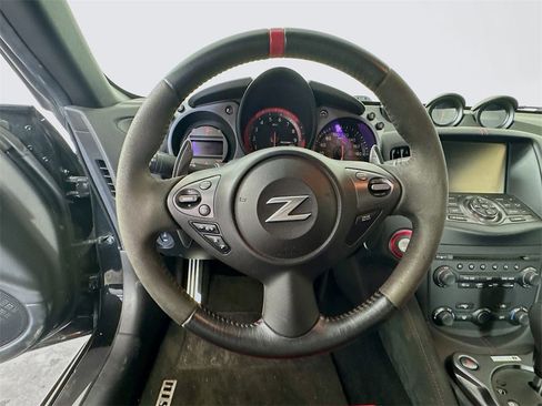 Used 2015 Nissan 370Z NISMO image 11