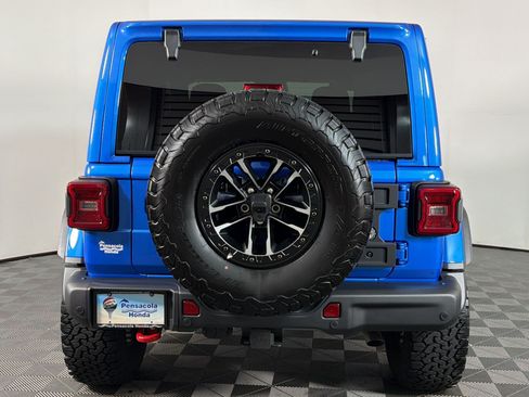 Used 2026 Jeep Wrangler Rubicon AWD/4WD image 8