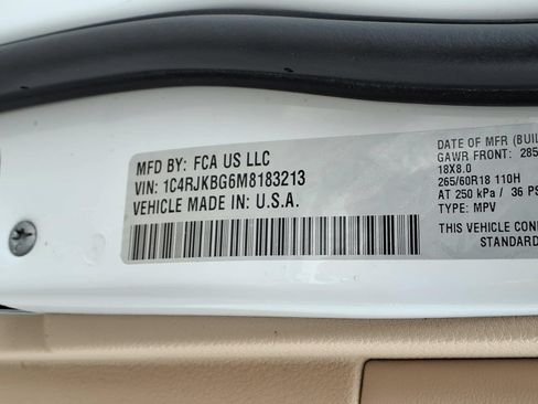 Used 2021 Jeep Grand Cherokee L Limited AWD/4WD image 36