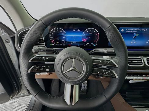 New 2026 Mercedes-Benz GLS 450 GLS 450 image 11