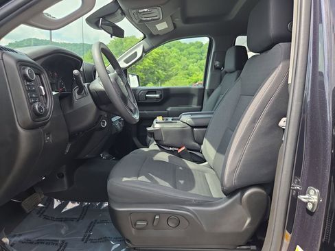 Used 2022 Chevrolet Silverado 1500 Custom AWD/4WD image 12