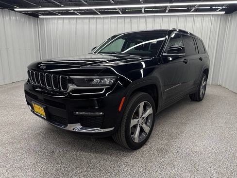 Used 2021 Jeep Grand Cherokee L Limited AWD/4WD image 3