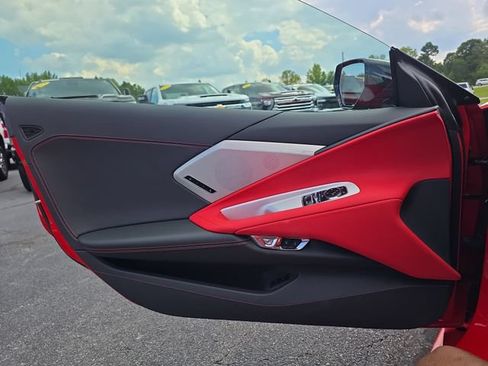 Used 2020 Chevrolet Corvette Stingray Preferred Cpe w/ 2LT Preferred Equipment Group RWD image 25