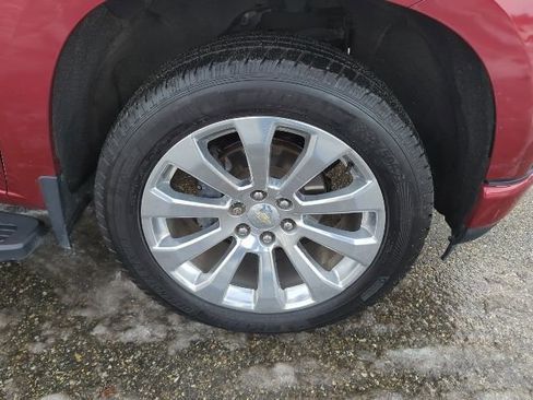 Used 2021 Chevrolet Silverado 1500 High Country w/ Technology Package image 10