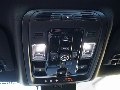 Used 2026 GMC Yukon Denali Ultimate image 30