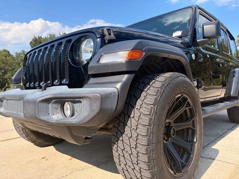 Used 2019 Jeep Wrangler Unlimited Sport S AWD/4WD image 20