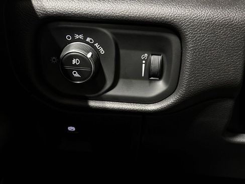 New 2026 RAM 1500 Express image 18