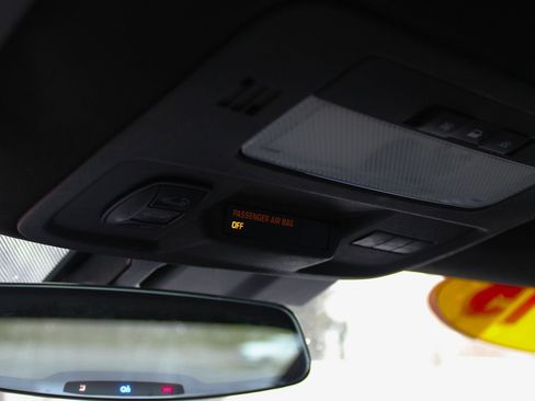 Used 2015 Chevrolet Camaro LT image 30