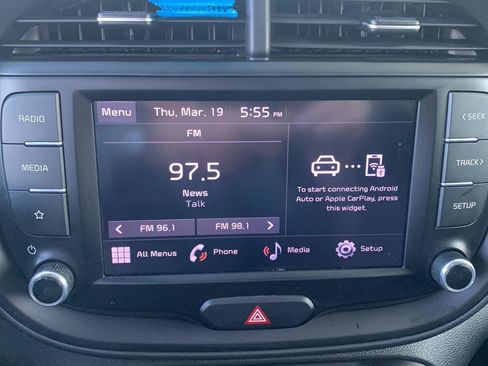 Used 2022 Kia Soul LX image 6