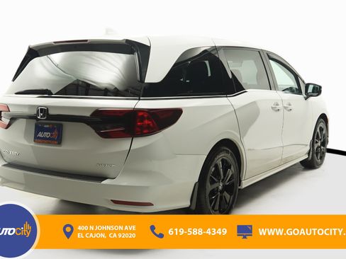 Used 2023 Honda Odyssey Sport image 4