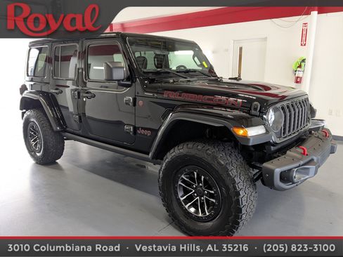 Used 2024 Jeep Wrangler Unlimited Rubicon AWD/4WD image 5