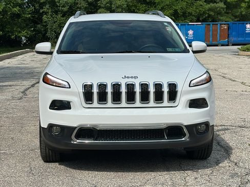 Used 2017 Jeep Cherokee Limited AWD/4WD image 3