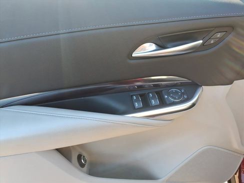 Certified 2023 Cadillac XT4 Luxury w/ Cold Weather Package image 22