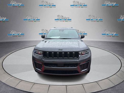 New 2026 Jeep Grand Cherokee Limited w/ Limited Altitude Package AWD/4WD image 8
