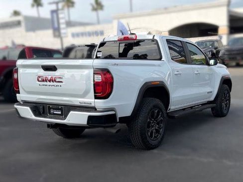 Used 2025 GMC Canyon Elevation AWD/4WD image 9