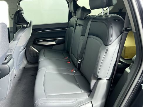 New 2026 Kia EV9 Light image 30