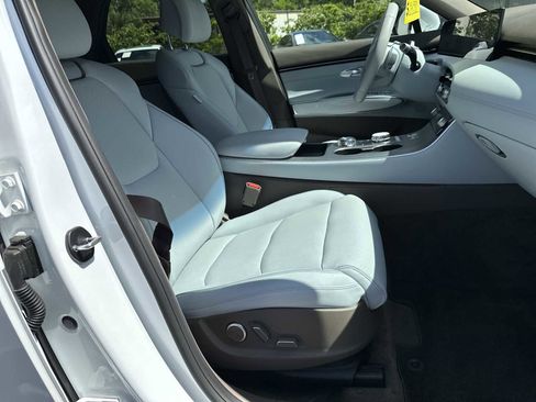 New 2026 Genesis GV70 2.5T Advanced image 26