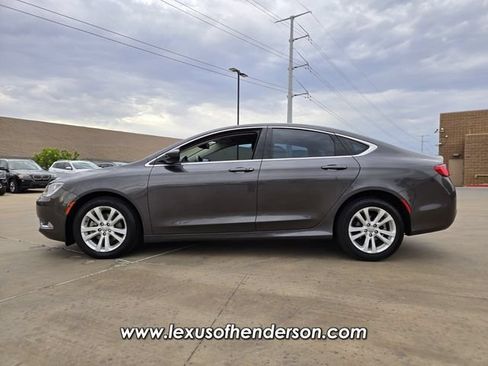 Used 2015 Chrysler 200 Limited w/ Convenience Group FWD image 3