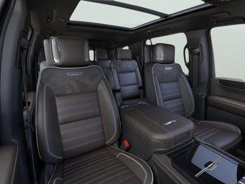 New 2026 GMC Yukon Denali Ultimate AWD/4WD image 16