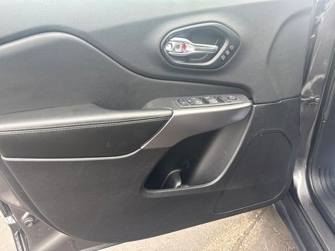 Certified 2022 Jeep Cherokee Limited image 16