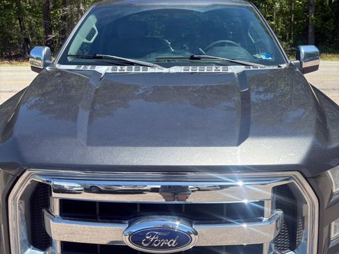 Used 2017 Ford F150 XLT RWD image 12