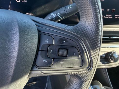 Certified 2025 Buick Envista Preferred FWD image 23