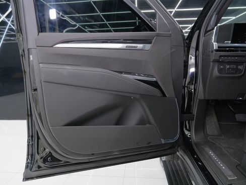 Used 2026 Cadillac Escalade ESV Sport AWD/4WD image 62