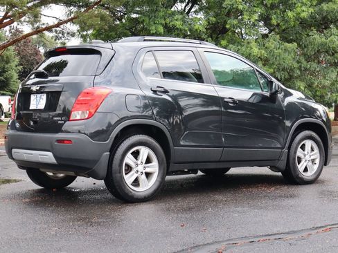 Used 2015 Chevrolet Trax LT w/ LT Sun and Sound Package AWD/4WD image 5