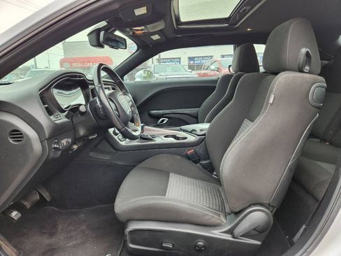 Used 2022 Dodge Challenger GT w/ Blacktop Package AWD/4WD image 12