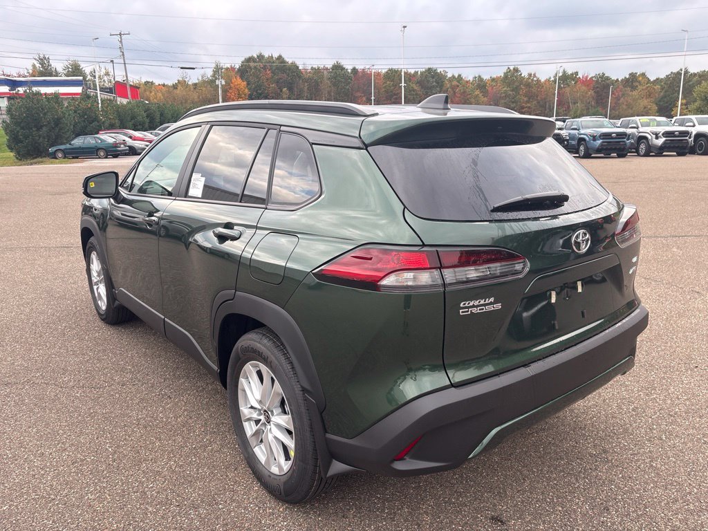 New 2026 Toyota Corolla Cross LE AWD/4WD image 4