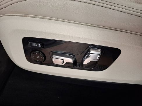 Certified 2024 BMW X6 M60i w/ Dynamic Handling Package image 10