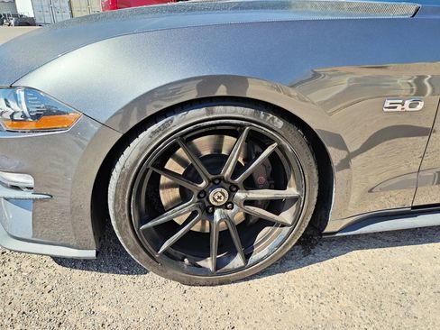 Used 2018 Ford Mustang GT Premium w/ GT Performance Package RWD image 10