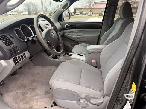 Used 2010 Toyota Tacoma PreRunner image 10
